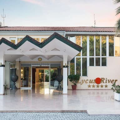 هتل لیکوس بیچ آنتالیا