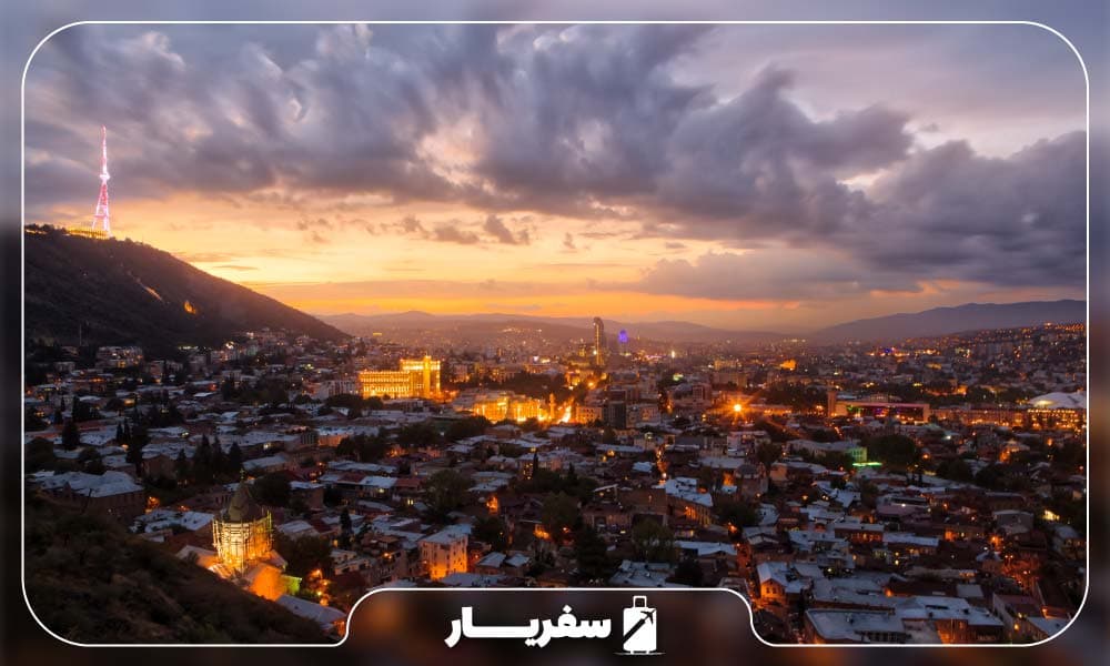 شهر تفلیس گرجستان در شب