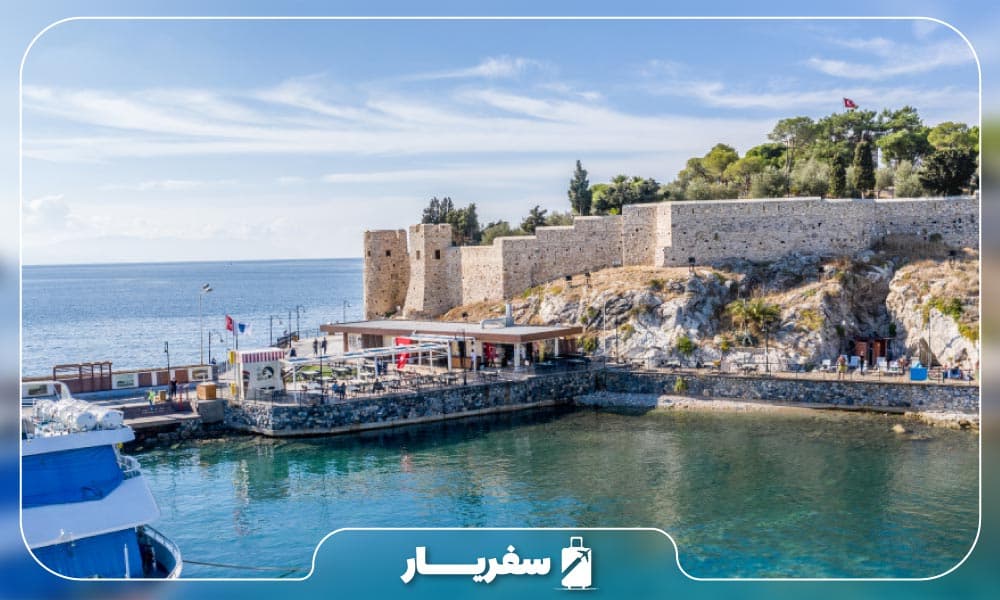 بازدید از جزیره معروف کبوتر در سفر به کوش آداسی