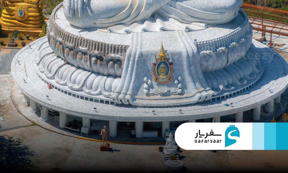 ویژگی های معماری و ظاهر مجسمه