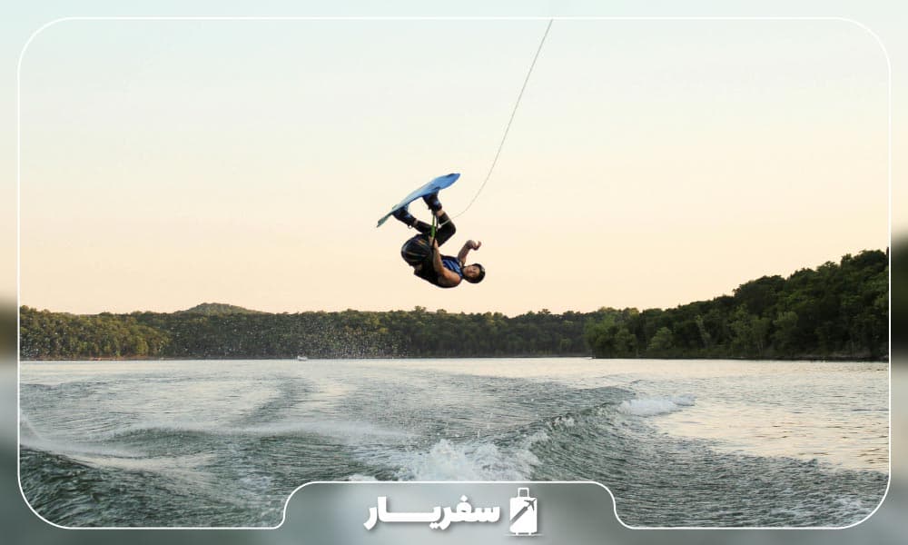 ماشینسواری روی آب