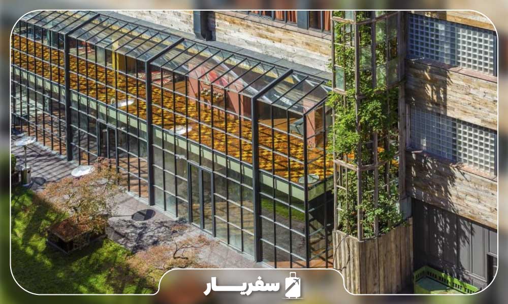 شیشه ها و معماری هتل رومز تفلیس گرجستان